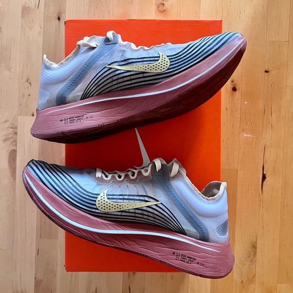 Nike Zoom Fly SP ‘LDN’ Running Shoes - UNISEX - Picture 3 of 6